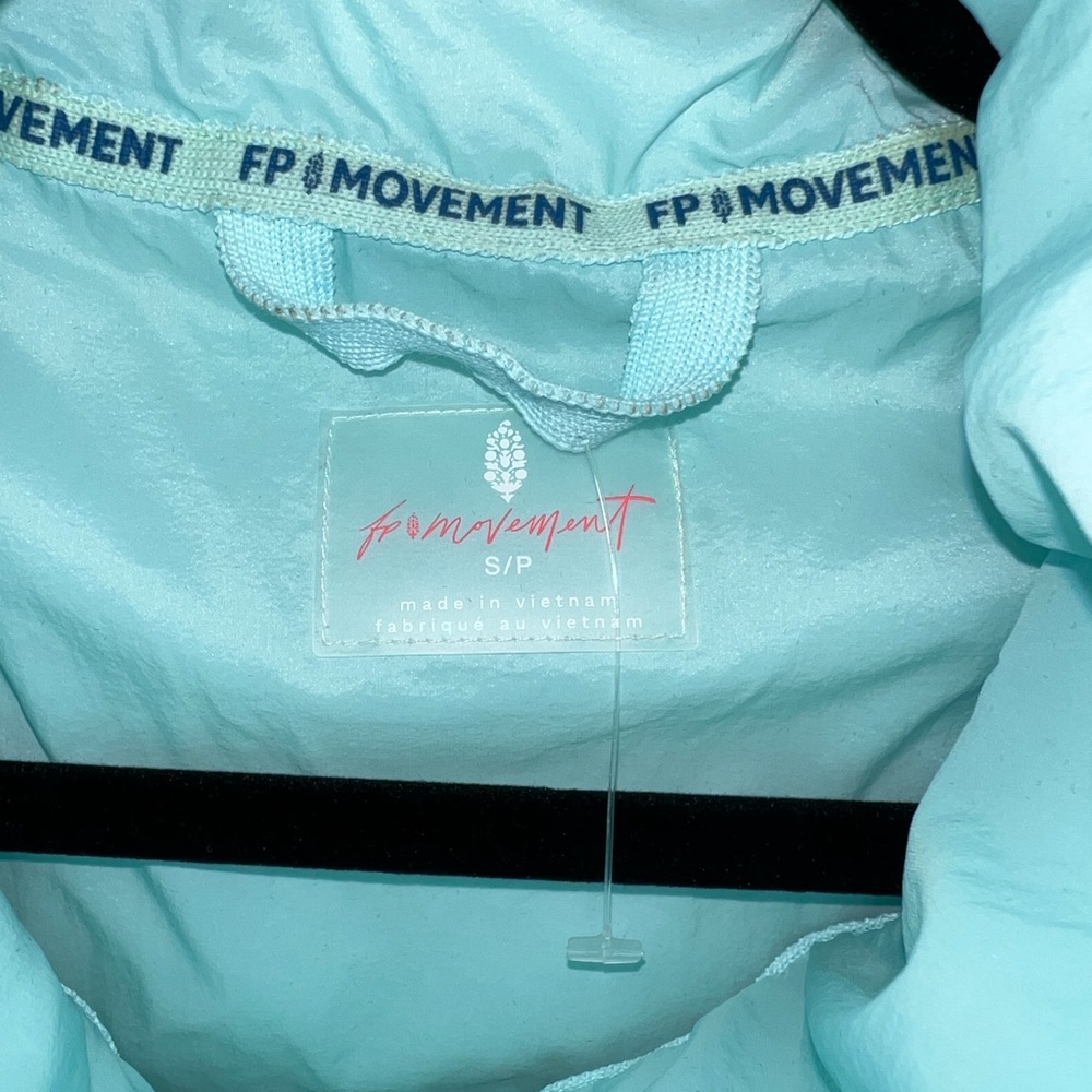 #875 Free People Movement High Frequency Cropped Puffer Jacket Small - Picture 9 of 9